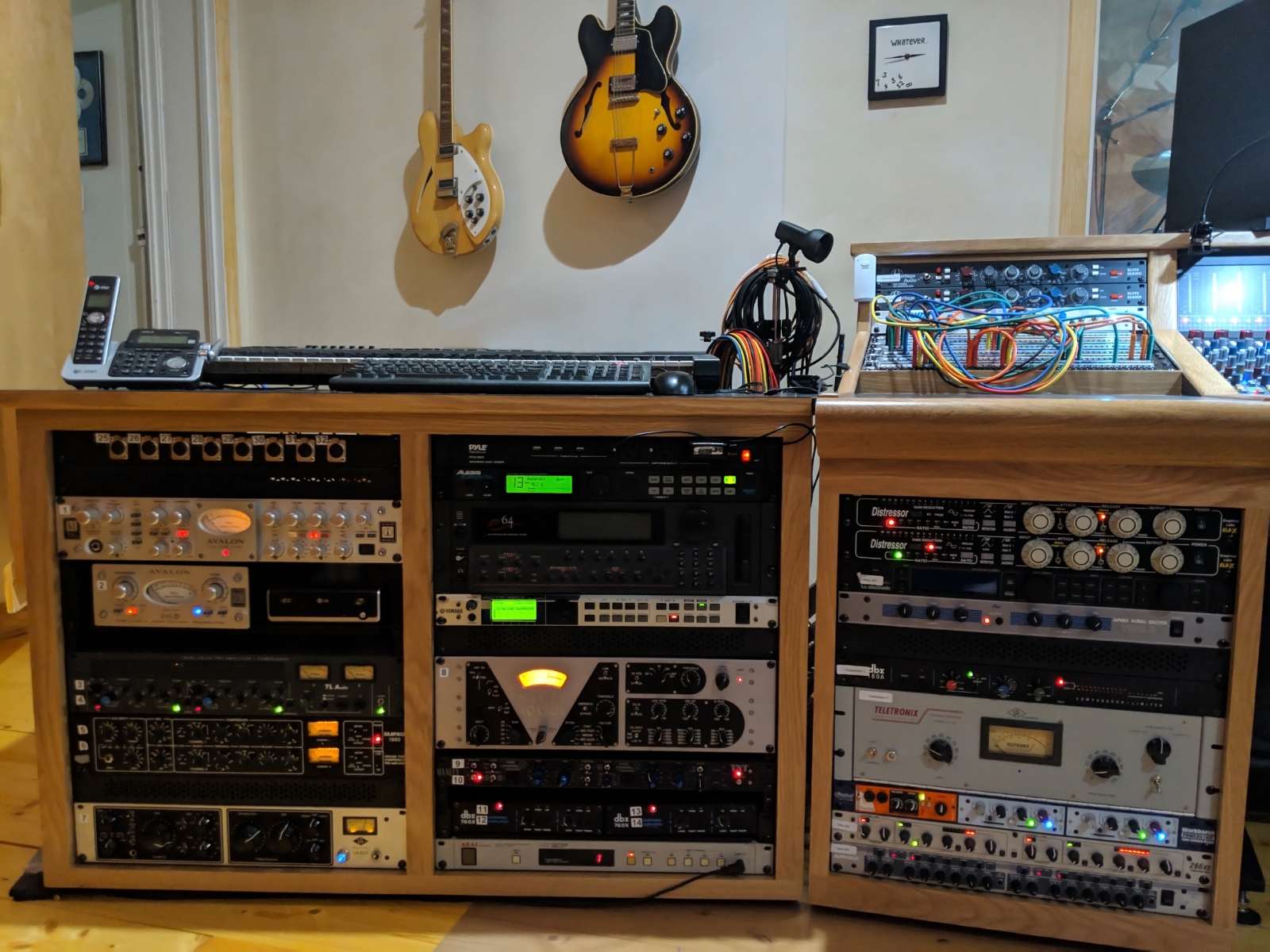 Full complement of outboard gear from Universal Audio, Avalon, Manley, Teletronix, Neve, TL Audio, and more.